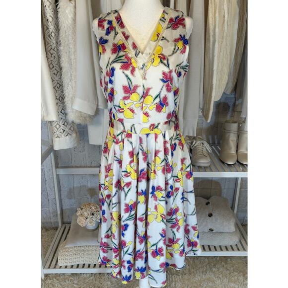 Banana Republic Women's Size 6 Cream Multicolor Floral Fit & Flare Dress #0438 - Picture 1 of 10